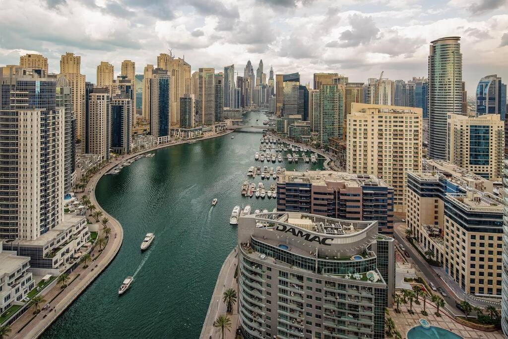 La Buena Vida Holiday Homes - Beach Front Very Spacious, Luxe And Modern 3 Bedroom With Full Kitchen In Jbr , 3 Min To The Jbr Beach Dubai Marina And Tram Station Eksteriør bilde